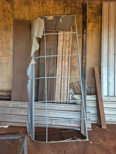 Armação para toldo