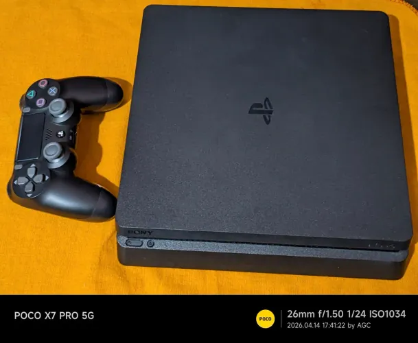 PS4 SLIM 1TB (DESBLOQUEADO Via PS VUE) 100% Higienizado (1° Higienização)