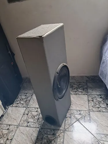 Vendo caixa com grave zerada