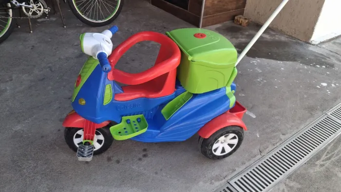 Triciclo velotrol infantil