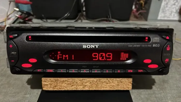 Rádio Automotivo Cd Player Sony CDX-L497 BKP