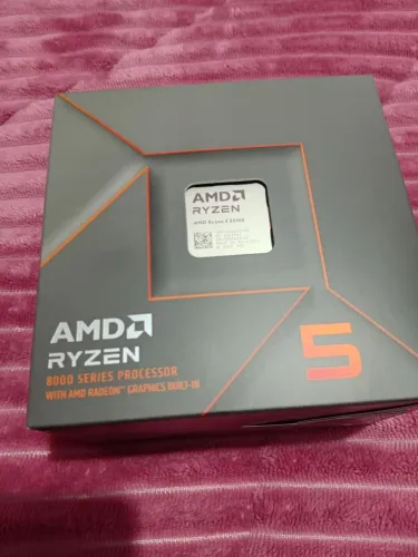 Processador Ryzen 5 8500G novo na caixa