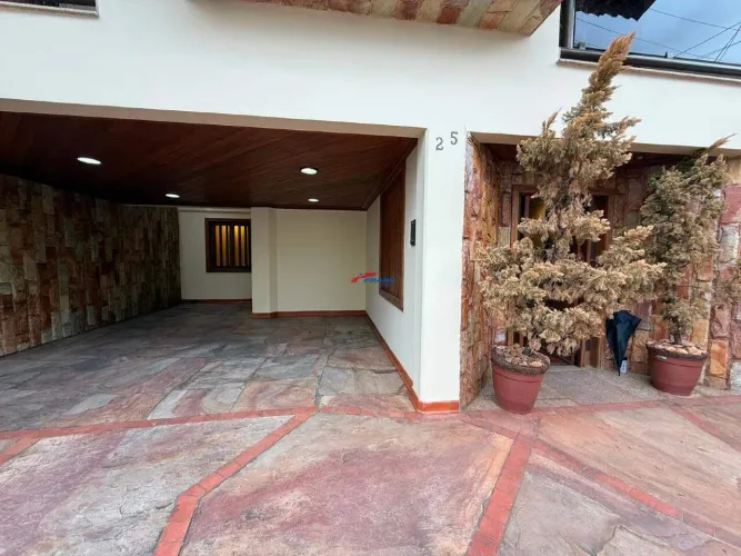EXCELENTE CASA P/ LOCAÇÃO COM ELEVADOR, LOCALIZAÇÃO, CONFIRA
