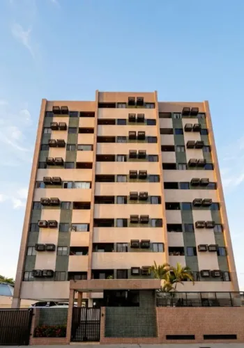 Excelente apartamento no Farol.