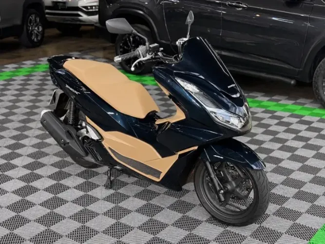 Honda PCX 160 DLX 2025