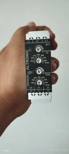 Rele Tensão Trifásica Ret. Ajustável Rtt-21-23-25-27 Mm 380v Altronic