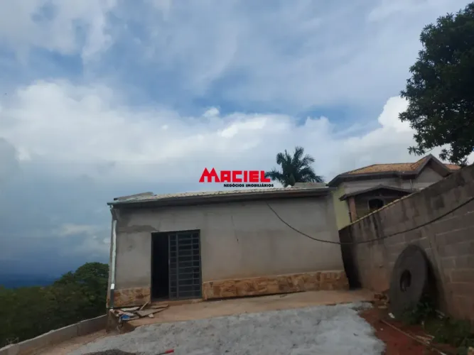 Chácara na zona Norte a 1000m Mercado do Bruno
