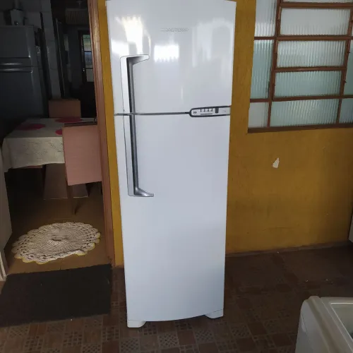 Geladeira Brastemp Frost Free bem conservada