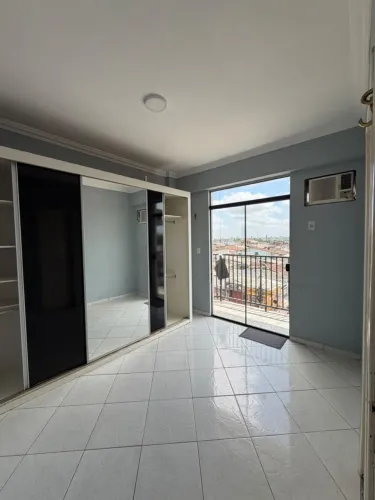Ap. 80m² na Mário Covas: 2 Quartos com Sacada, Armário Embutido e Garagem no Jd. Oceania