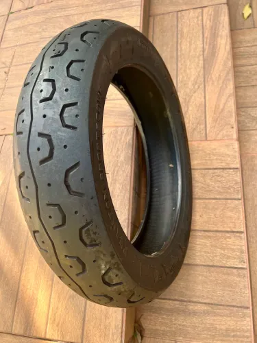 Pneu Pirelli Phantom 150/70 R17