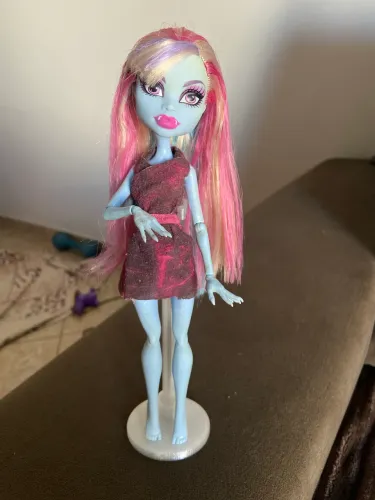 Abby Bominable Monster High(não aceito ofertas)