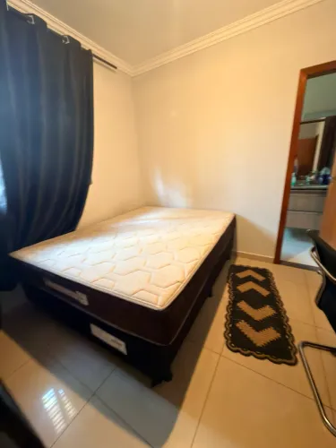 Cama linda novinha (Ortobom) em Hidrolândia