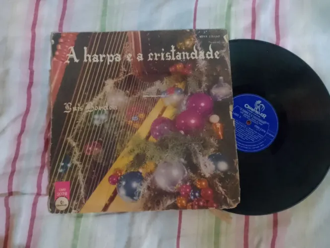 Vinil a harpa e a cristandade