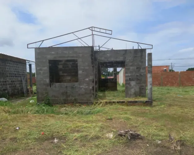 VENDO CASA EM CONSTRUÇÃO NO NOVA AMAZONAS I