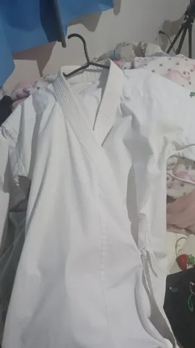 KIMONO DE KARATE ZANSHIN SEMI NOVO