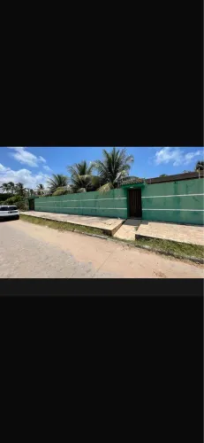 Alugo esta casa 5 Qurts ,2 suítes e um closet ,próx ao bar do delegado na Massagueira