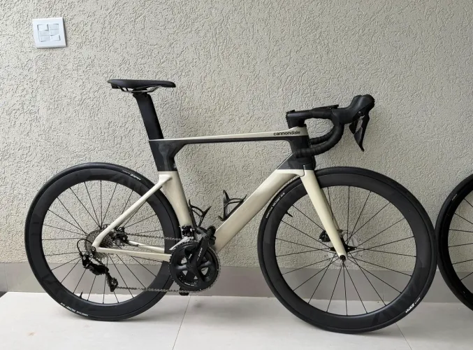 Road cannondale system six 