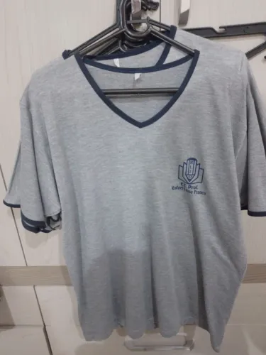 Uniforme Escolar Rafael Leme Franco, tamanhos 16, 14 e P