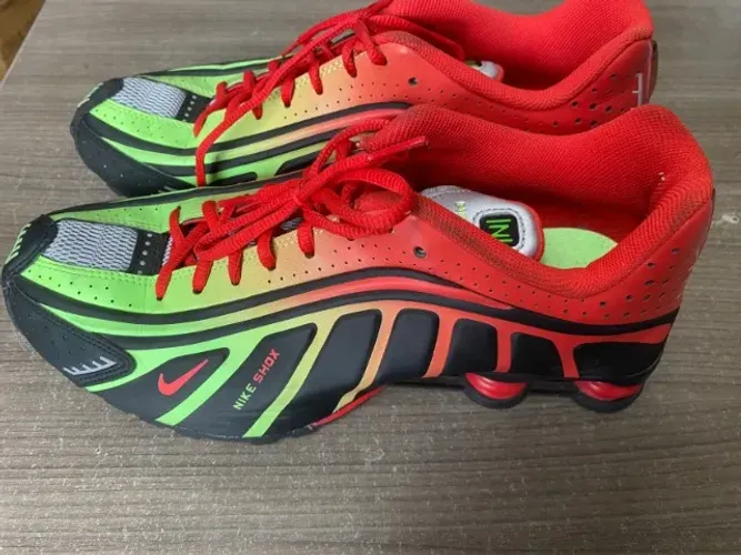 TÊNIS NIKE SHOX R4 650,00 SEMI-NOVO