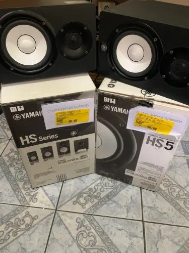 MONITORES DE ÁUDIO YAMAHA HS5 - PAR 