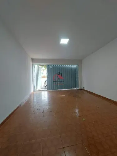 Casa com 3 Quartos (1 Suíte) - Próxima ao Shopping Uberaba