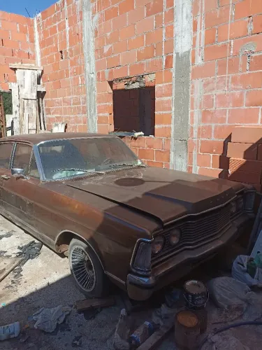 Ford Galaxie 500 4.8 V8 Manual 1977
