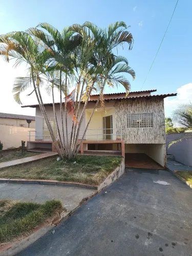 CASA NO JARDIM BALNEARIO SOZINHA NO LOTE GOIANIA