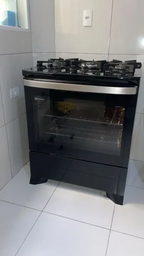 ? Fogão Electrolux 5 bocas - Mesa de Vidro Preto ?