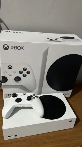 Vende-se Xbox Séries S