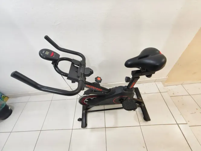 Bicicleta Ergométrica para Academia