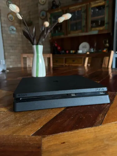 Ps4 slim perfeito estado 1T