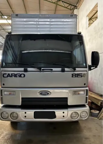 Caminhão Ford Bau