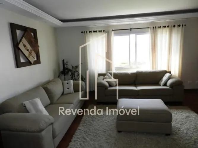 Apartamento à venda na Aclimação, São Paulo-SP: 2 quartos, 1 suíte, 3 banheiros, 1 vaga, 1