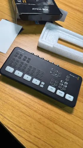 ATEM mini SDI BlackMagic com conversores HDMI