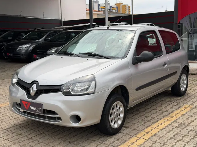 Renault Clio Authentique 1.0/1.0 Hi-power 16V 3P 2013
