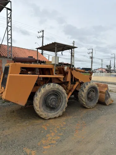 Carregadeira Clark Michigan 75 III