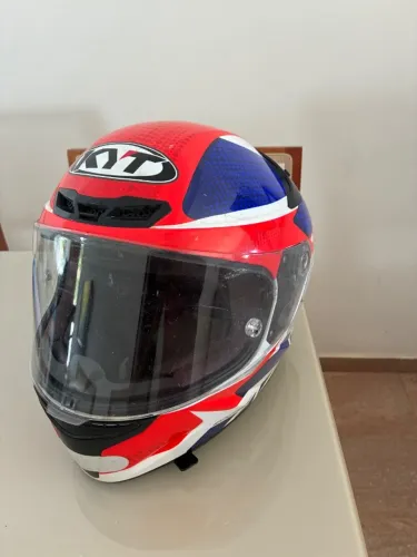 Capacete KYT 