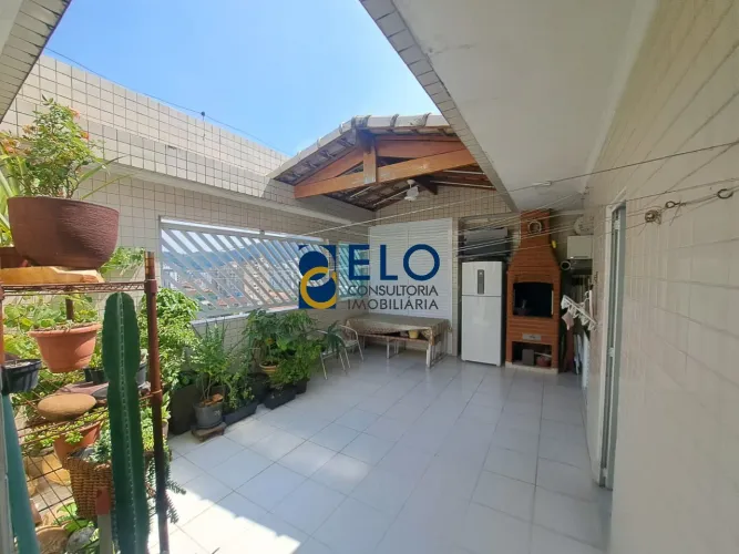 Cobertura à venda em Santos-SP, bairro Campo Grande, com 3 quartos, 1 suíte, 2 salas, 4 ba