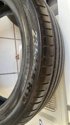 Pneu 235/45 R19 SEMINOVO PIRELLI
