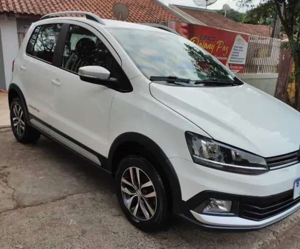 Volkswagen Crossfox 1.6 T. Flex 16V 5P 2015