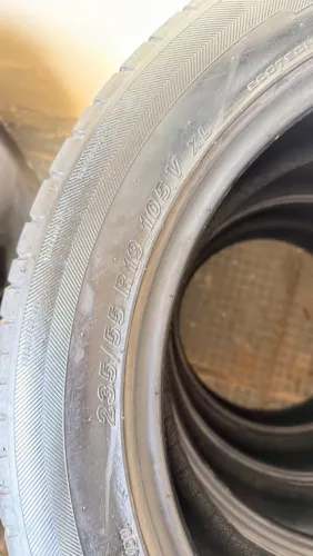 Pneu 235/55 R19 105V XL ? Usado em ótimo estado