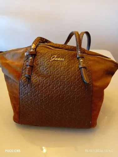Bolsa Guess no estado