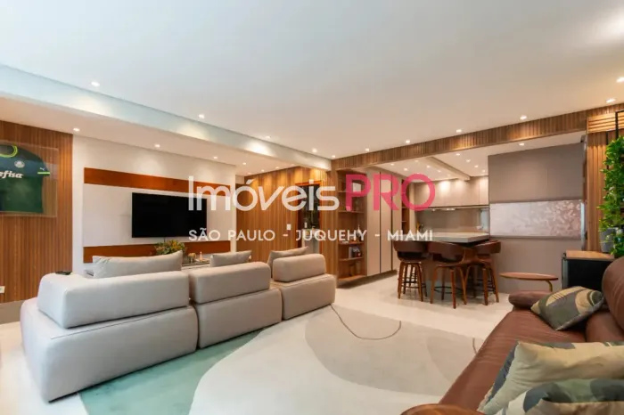Apartamento Reformado e Mobiliado em Localização Privilegiada