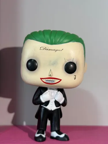 Funko POP original Coringa  esquadrão suicida 2016 sem caixa