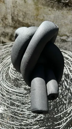 Espuma Elastomérica 19 x 42mm (1.5/8") Isolante Térmico - Barra de 02 Metros