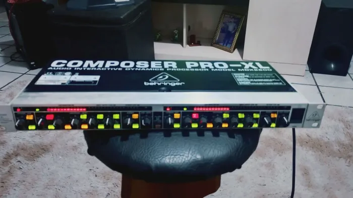Composer pro -xl Behringer MDX2600