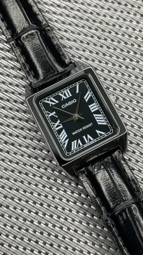 Relógio Casio LTP-V007L-1BUDF (Feminino)