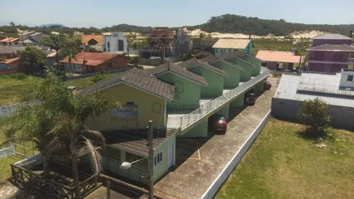 Pousada com 12 apartamentos mobiliados.