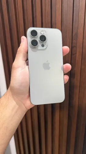 iphone 15 pro Max 256gb em estado de novo