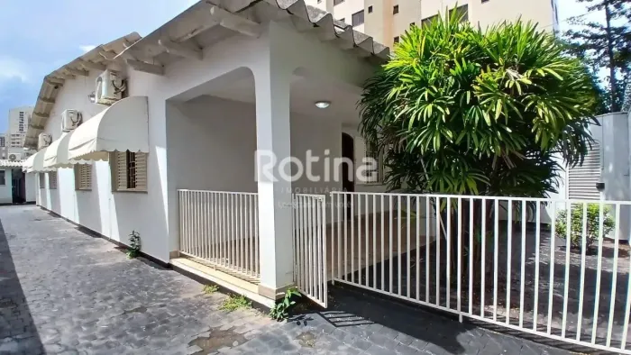 Casa para alugar, 3 quartos, Santa Maria - Uberlândia/MG - Rotina Imobiliária